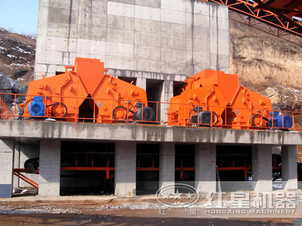 Производственная площадка молотковой дробилки