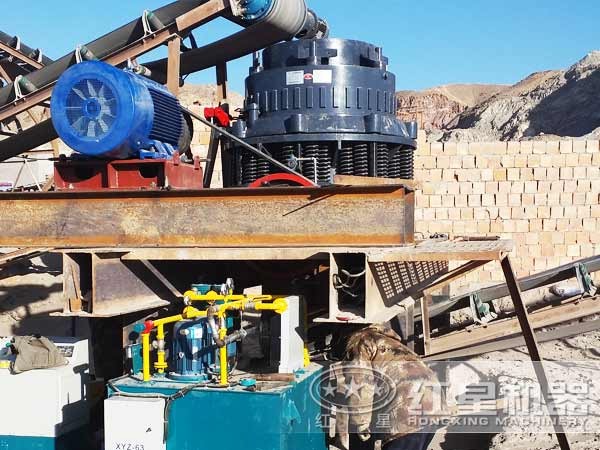 Строительная площадка конусной пружинной дробилки