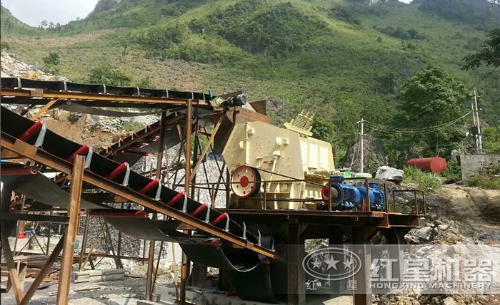 Производственная линия дробления ударной дробилкой