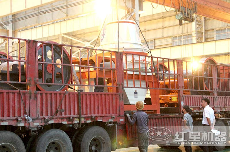 Отгрузка малогабаритной машины для производства песка